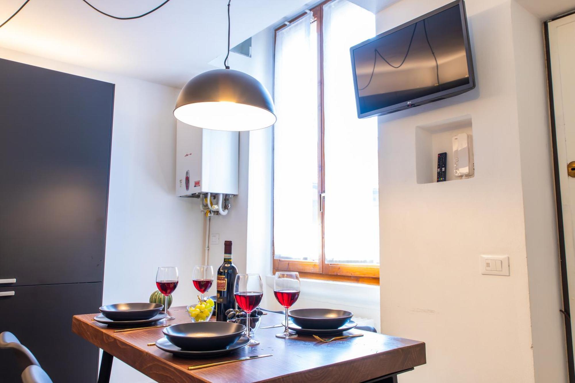 Su Due Piani Con Aria Condizionata A Pochi Passi Da Fondazione Prada E Duomo Apartment *